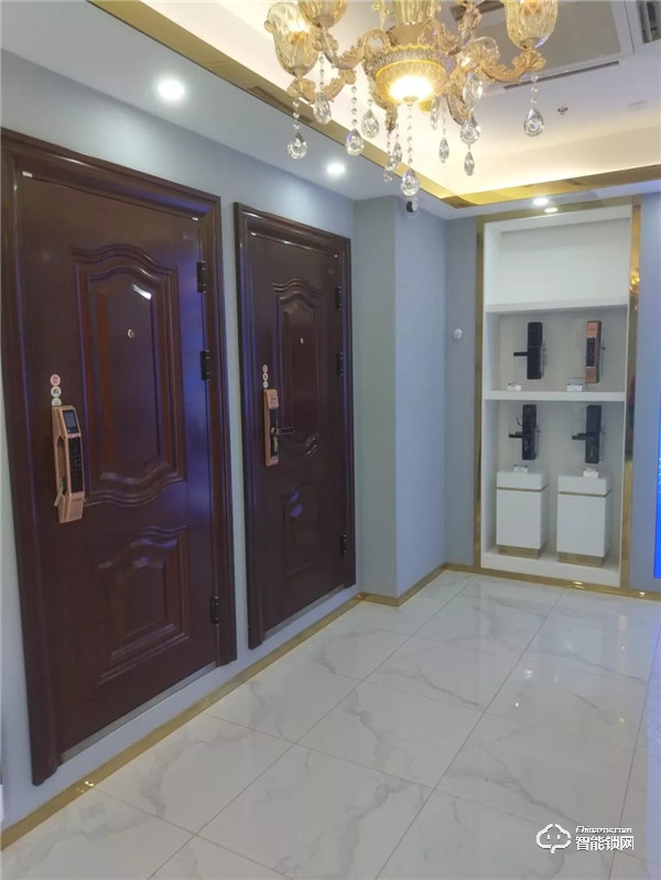 金秋九月 新店開業｜皇家金盾昆山旗艦店盛大開業，助力開學