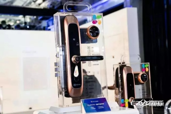 新推兩款智能門鎖，提出“1+4+N”：螢石用視頻AI構建安全智能生態！