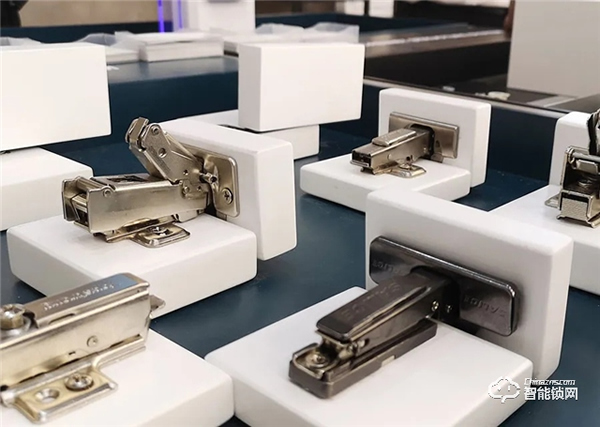 聚焦｜頂固新品驚艷亮相2020廣州建博會！