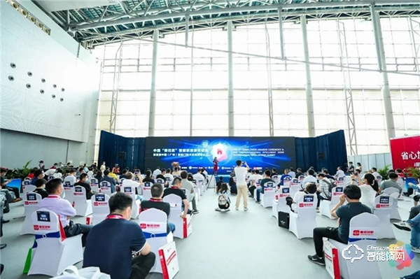 首次亮相即獲4項行業大獎，海爾智能門值得