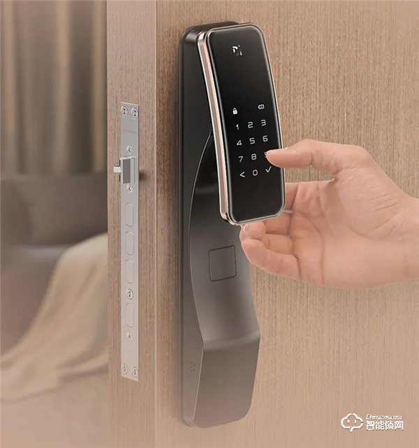 5.1開(kāi)啟預(yù)售 | 德施曼新一代全自動(dòng)WiFi智能鎖 天鵝Q2 耀世登場(chǎng)！高貴生活簡(jiǎn)單擁有