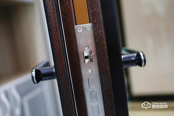 執著老式門鎖？免費試用蘇寧小Biu智能鎖，用了回不去了