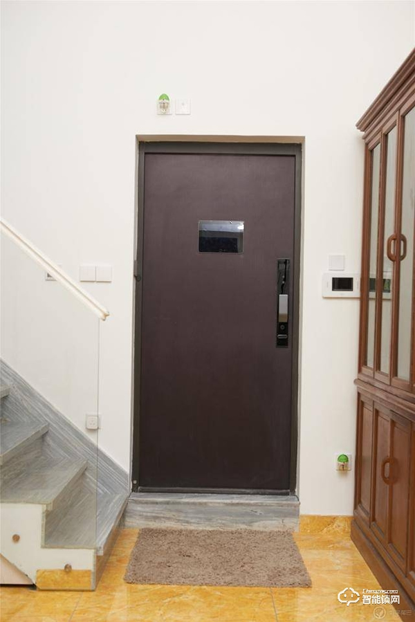 貓眼+智能門鎖，雙層防爆更安全，我換了有品眾籌的智能門