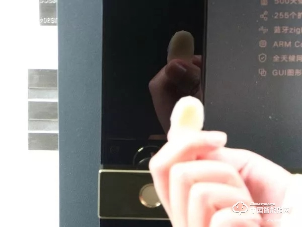 歐瑞博T1智能門(mén)鎖體驗(yàn)：指紋識(shí)別精準(zhǔn)支持多項(xiàng)智能防護(hù)