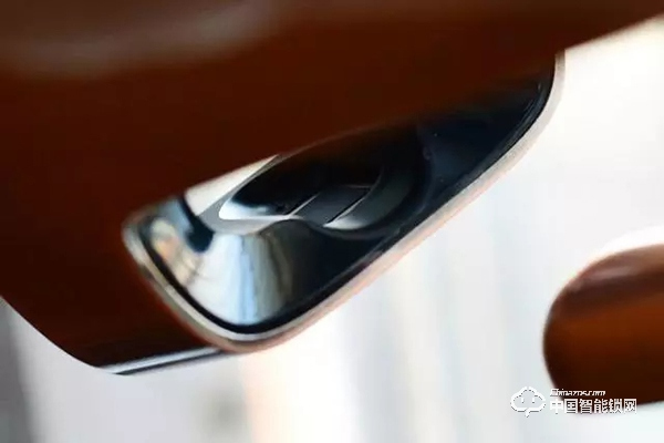 體驗樂橙K5智能指紋鎖：主動防御讓家更安全