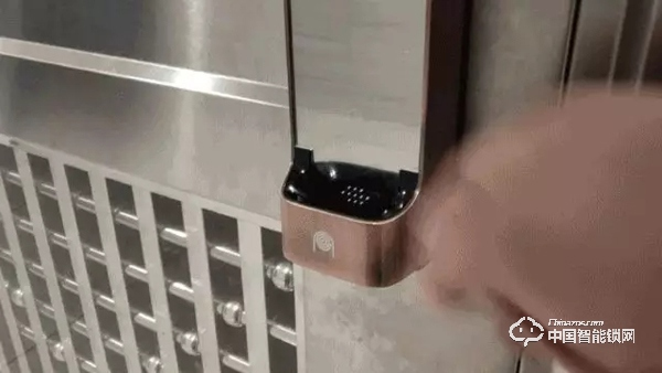 體驗樂橙K5智能指紋鎖：主動防御讓家更安全