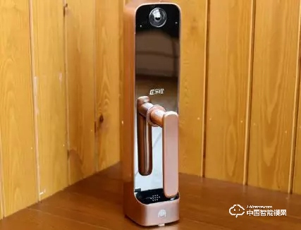 體驗(yàn)樂(lè)橙K5智能指紋鎖：主動(dòng)防御讓家更安全