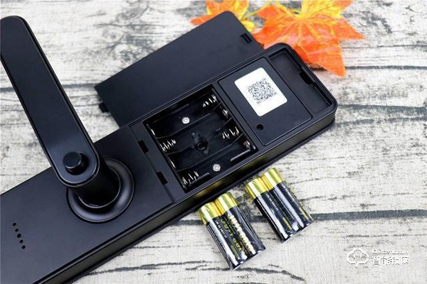 小益E206指紋鎖使用測評 千元鎖表現(xiàn)更出色