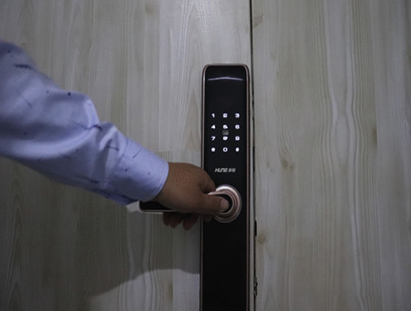 小米米家智能鎖vs科裕i8真實(shí)對(duì)比測(cè)評(píng)