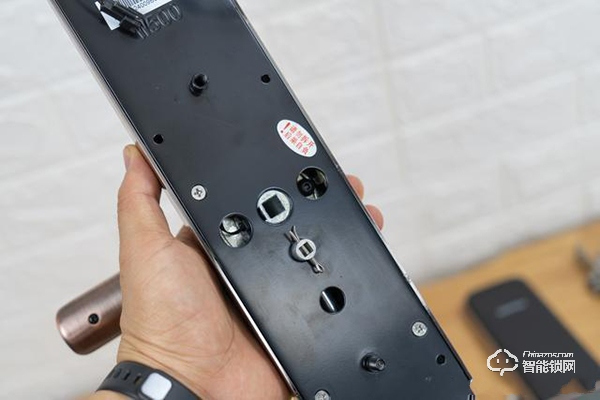 C級鎖芯，6種方式開門，斑點貓W500指紋鎖深度測評