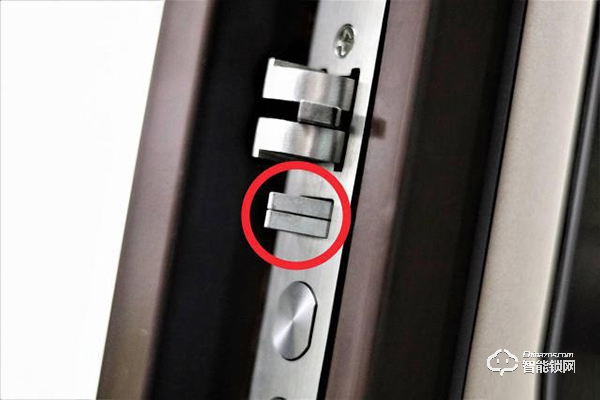 產(chǎn)品設(shè)計與定價嚴重不符？米家智能門鎖磨砂金安裝體驗測評