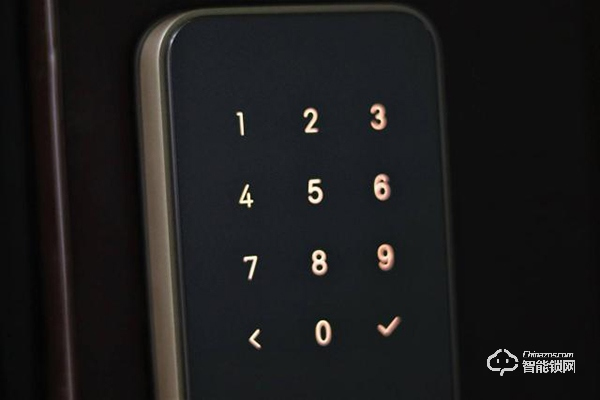 產(chǎn)品設(shè)計與定價嚴重不符？米家智能門鎖磨砂金安裝體驗測評