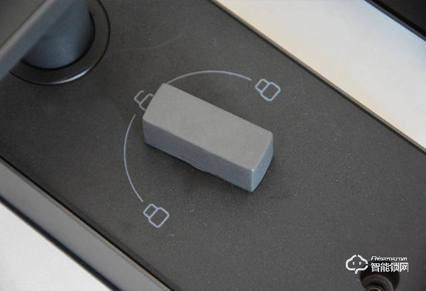 用防彈玻璃做面板，到底有多堅固，創米小白智能門鎖G1親測