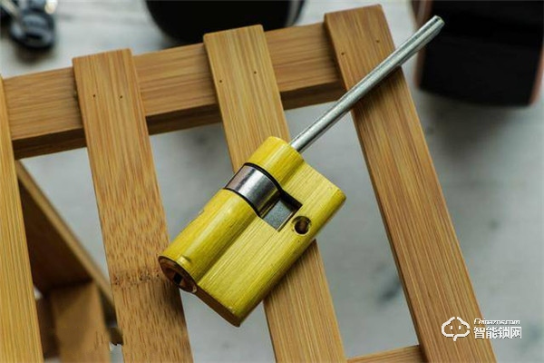 希箭C1智能鎖上手體驗，一款讓生活更安全、更快捷的智能設備