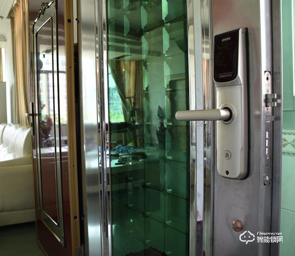 西勒奇指紋智能鎖好不好，指紋鎖對于馬大哈來說也很實用