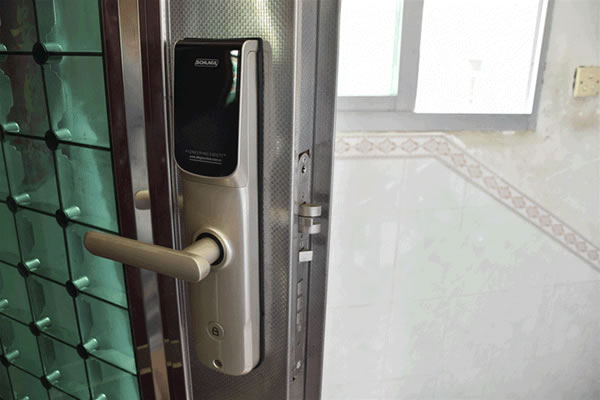 西勒奇指紋智能鎖好不好，指紋鎖對于馬大哈來說也很實用