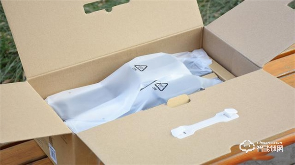 開啟智能生活第一步，米家推拉式智能門鎖體驗