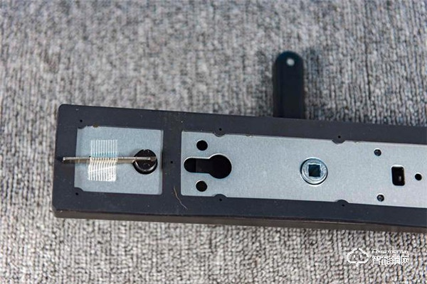 簡配安全不減，鑰匙終結者，體驗米家智能門鎖青春版