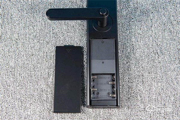 簡配安全不減，鑰匙終結者，體驗米家智能門鎖青春版