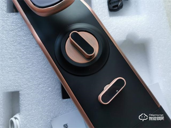 用了指紋鎖，才知道出門多便捷！希箭C1智能門鎖測評