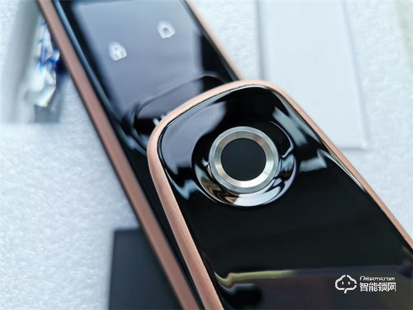 用了指紋鎖，才知道出門多便捷！希箭C1智能門鎖測評