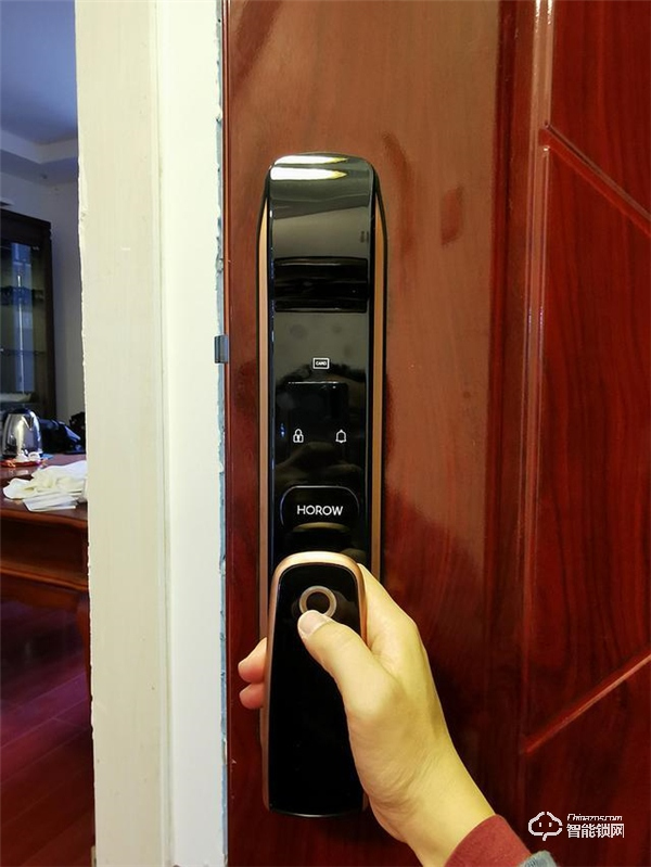 用了指紋鎖，才知道出門多便捷！希箭C1智能門鎖測評