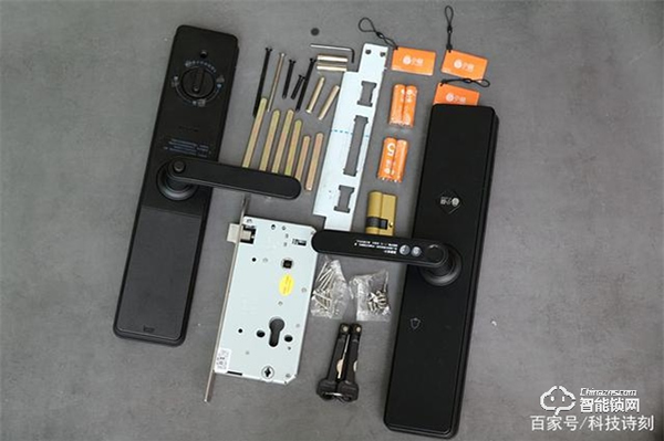 小愛同學開門，從此不帶鑰匙、性價比之王！小益E206MI智能鎖測評