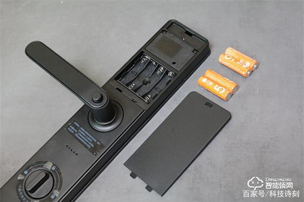 小愛同學開門，從此不帶鑰匙、性價比之王！小益E206MI智能鎖測評