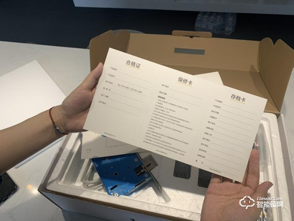 華為系史上性價比最高智能鎖，VOC指紋鎖x8初體驗測評