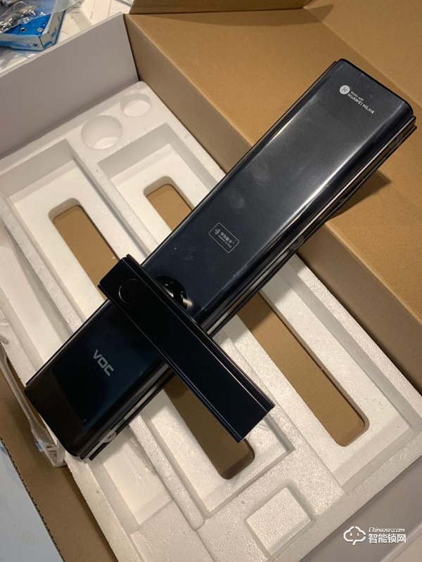 華為系史上性價比最高智能鎖，VOC指紋鎖x8初體驗測評