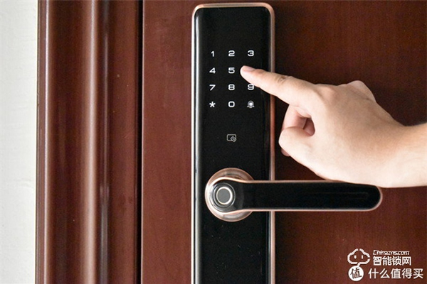 以前沒得選，現(xiàn)在全都要！凱迪仕智能鎖天貓精靈定制款測評