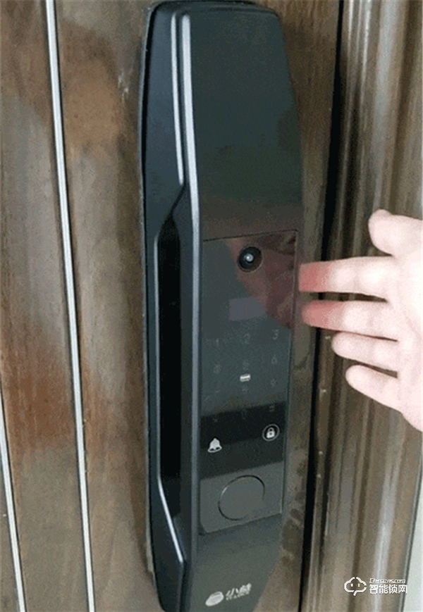 小益X6S智能鎖，顏值爆棚 | 3.5寸可視貓眼、6種開鎖方式、支持天貓精靈系統