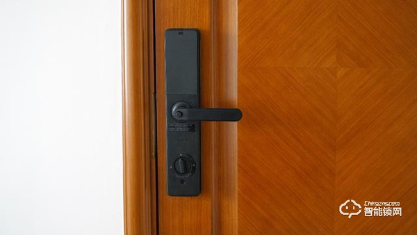 百元智能門鎖初體驗-小益E206米家智能鎖