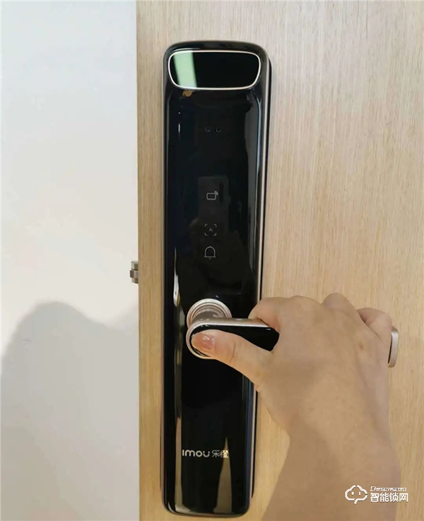 樂(lè)橙K6i人臉鎖新品測(cè)評(píng)：簡(jiǎn)約大氣，是一款值得入手的人臉識(shí)別智能鎖