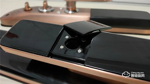 測評 | 金指碼全自動指紋鎖X3：輕奢、時(shí)尚、安全