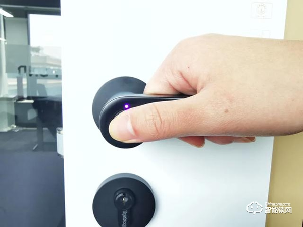 頂固安全門(mén)鎖ND100評(píng)測(cè)：簡(jiǎn)而不凡，給家庭多重守護(hù)