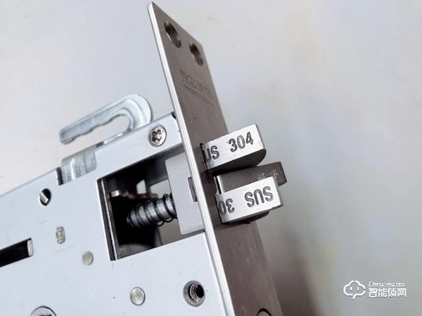 安全防盜智能鎖，實用更安心，小益X6S指紋鎖評測