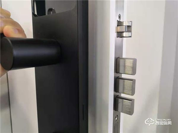 買把智能鎖送家里老人，LOCKSIGA洛克思格智能鎖體驗(yàn)