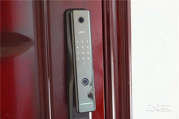 告別繁瑣，安全防護，金指碼全自動智能鎖MK1讓開門更智能