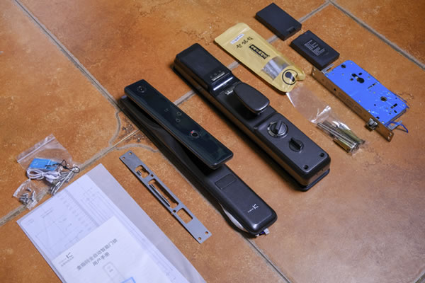 智能門鎖也帶大屏？金指碼云貓眼全自動智能鎖MK1體驗評測