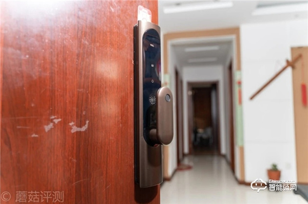 雙芯雙電機，開門更便捷，自動上鎖更放心！TCL指紋智能鎖K6C評測