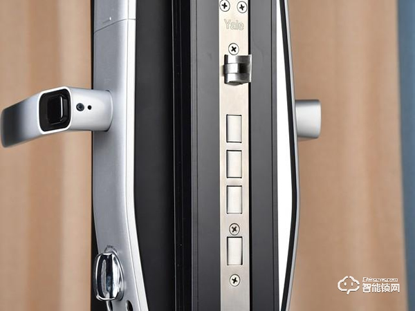 180年老牌門鎖匠心作，耶魯智能鎖YMH71評測