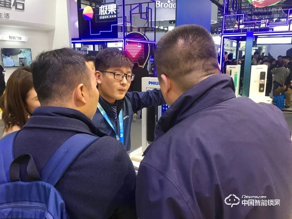 飛利浦智能鎖驚艷亮相2019AWE，用科技暢享美好生活！