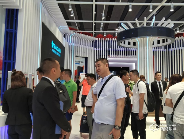 櫻花指紋鎖光科技主題展驚艷亮相廣州建博會