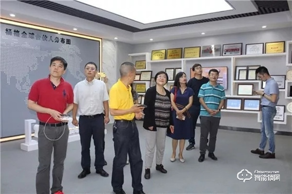中國(guó)智能鎖行業(yè)考察團(tuán)走進(jìn)楊格