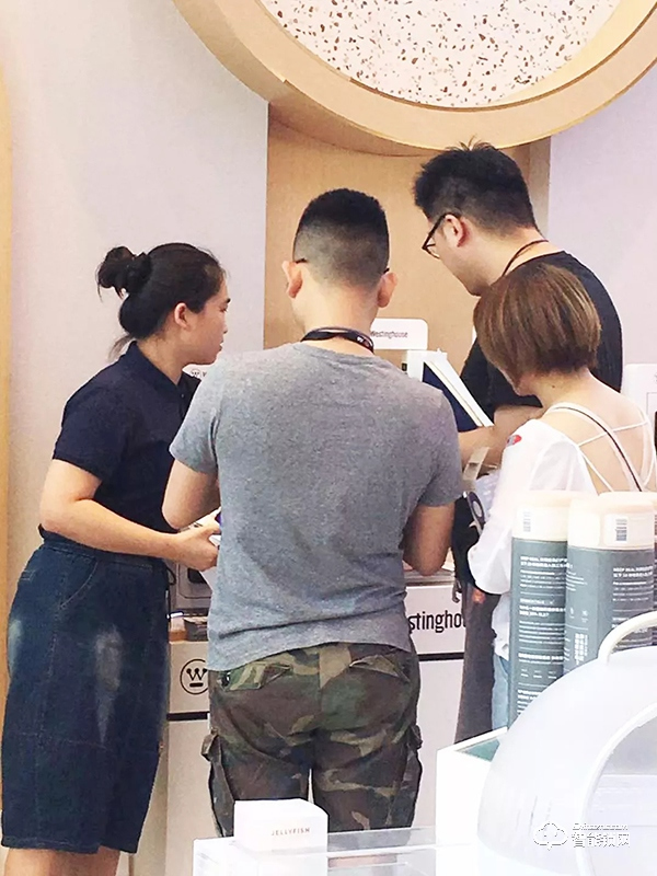 西屋智能鎖入駐新零售南京最大寵物店