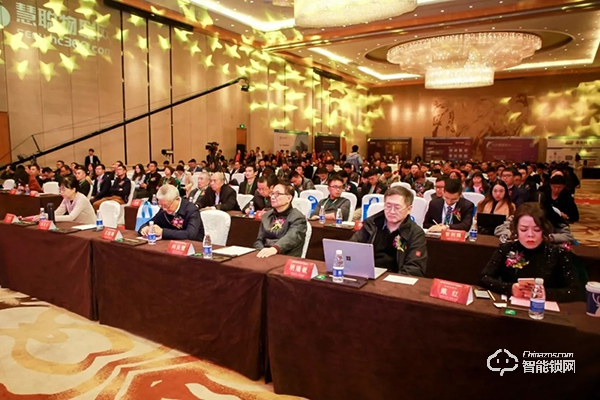 產(chǎn)業(yè)年度巔峰盛典，凱迪仕榮獲“2019年度十大智能鎖品牌”殊榮！