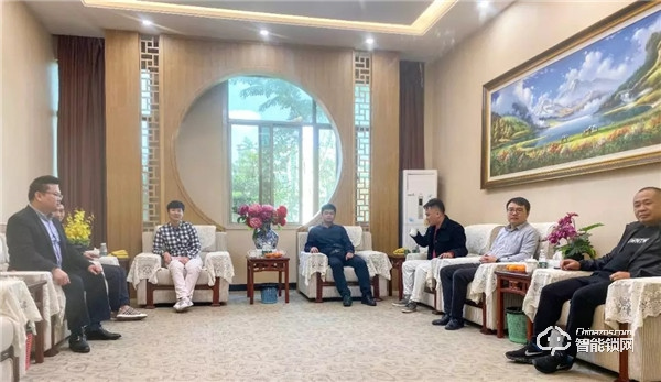 浙江瓏首房地產團隊蒞臨皇家金盾智能鎖參觀交流