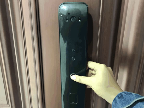 普通消費者該如何選擇智能鎖？櫻花R8全自動智能鎖告訴你