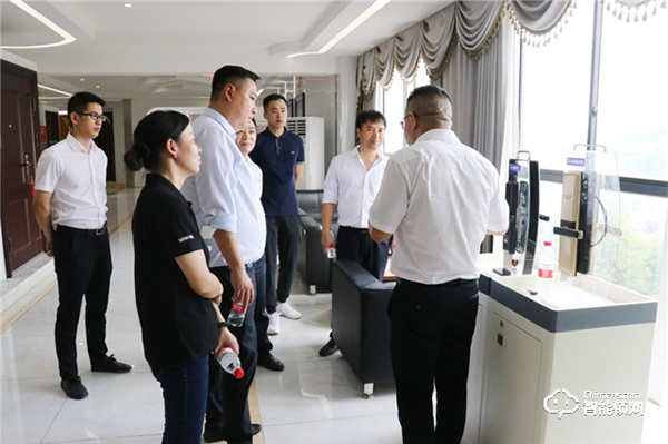 西門子產品管理總監齊宇到王力考察